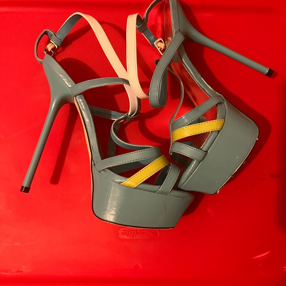 Stylish Multi-Color Platform Heels